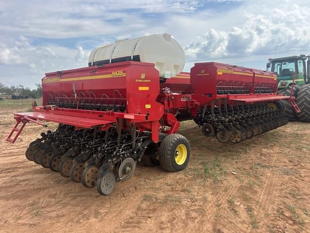 Image of Sunflower 9435-40 equipment image 2