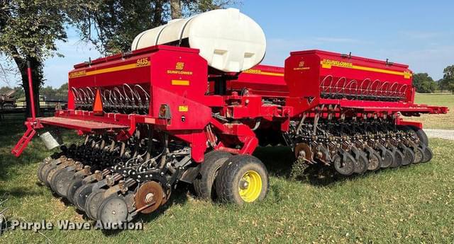 Image of Sunflower 9435 equipment image 4