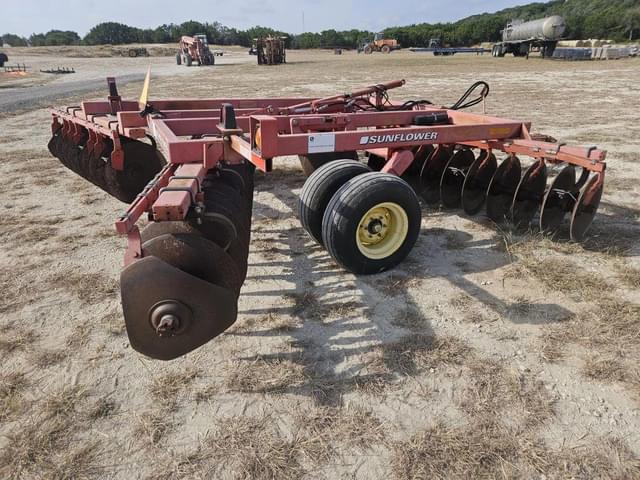 Image of Sunflower 1211 equipment image 3