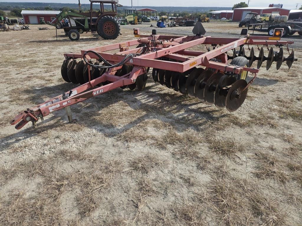 Sunflower 1211 Equipment Image0