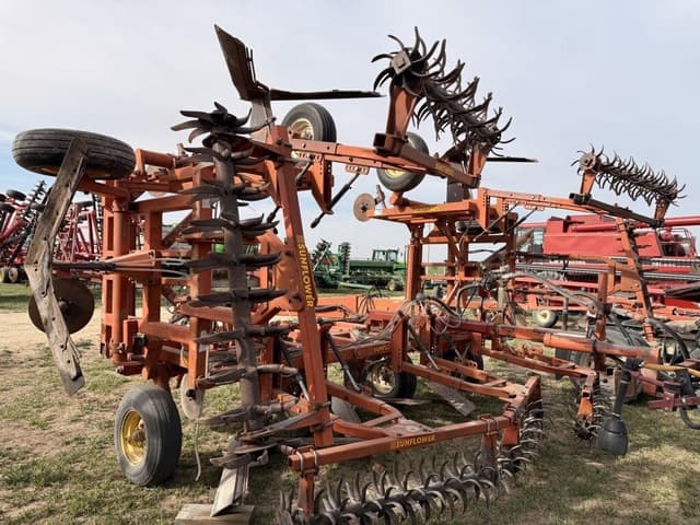 Image of Sunflower 3671-35 equipment image 4