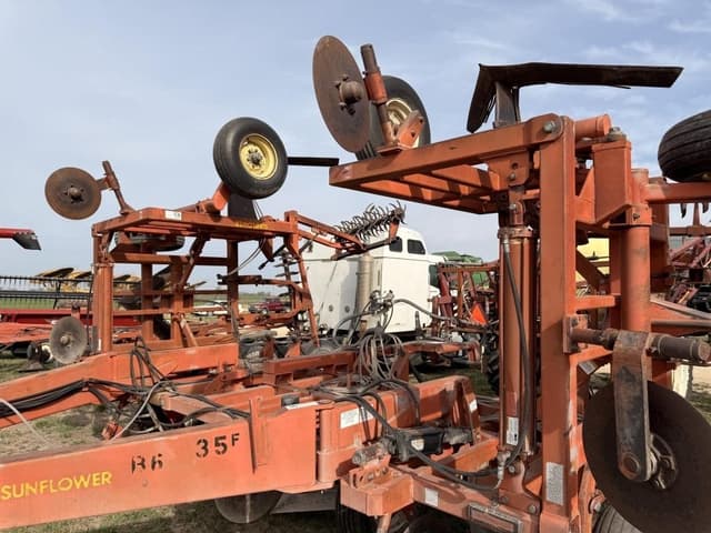 Image of Sunflower 3671-35 equipment image 3