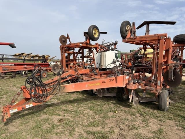 Image of Sunflower 3671-35 equipment image 2