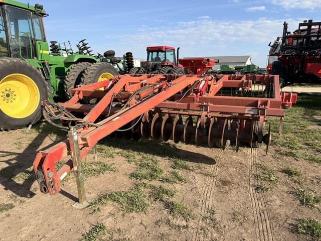 Image of Sunflower 4211 equipment image 2