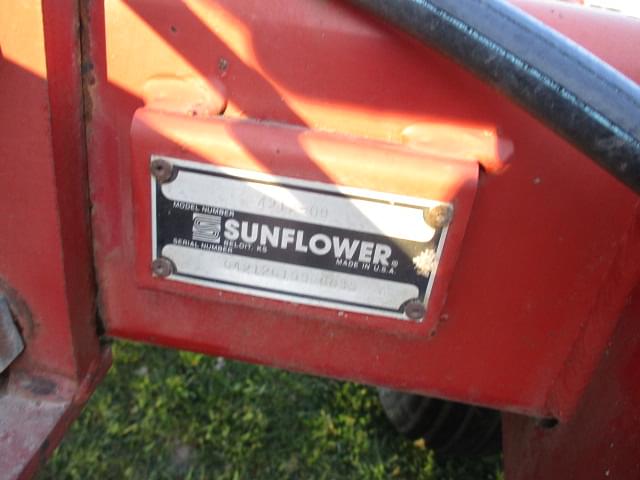 Image of Sunflower 4212 equipment image 3