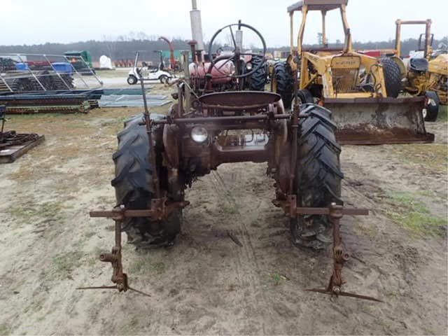 Image of Farmall Super A equipment image 4