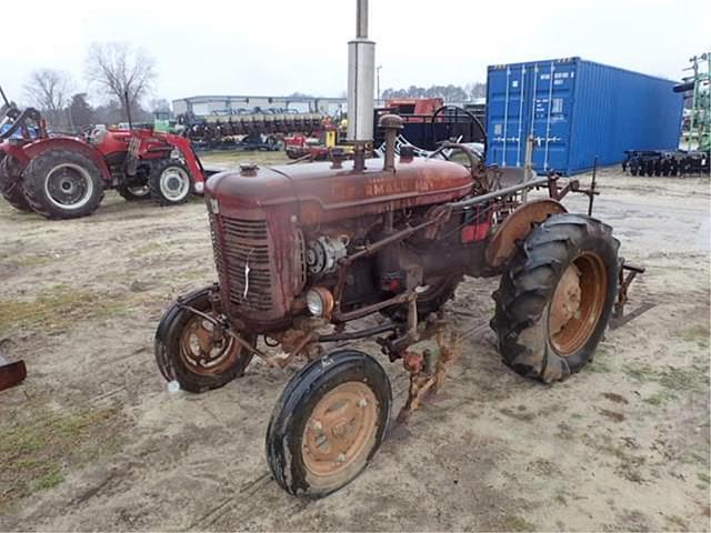 Image of Farmall Super A equipment image 1