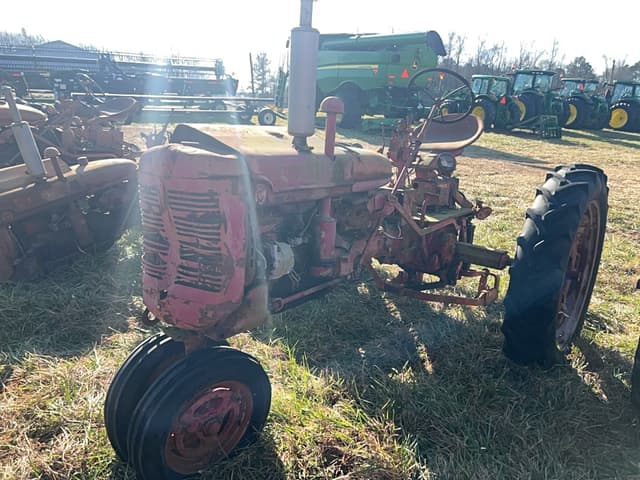 Image of Farmall Super C equipment image 3