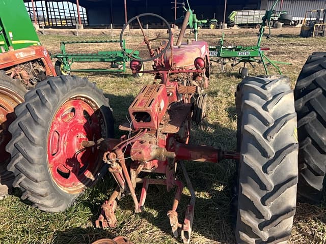 Image of Farmall Super C equipment image 1