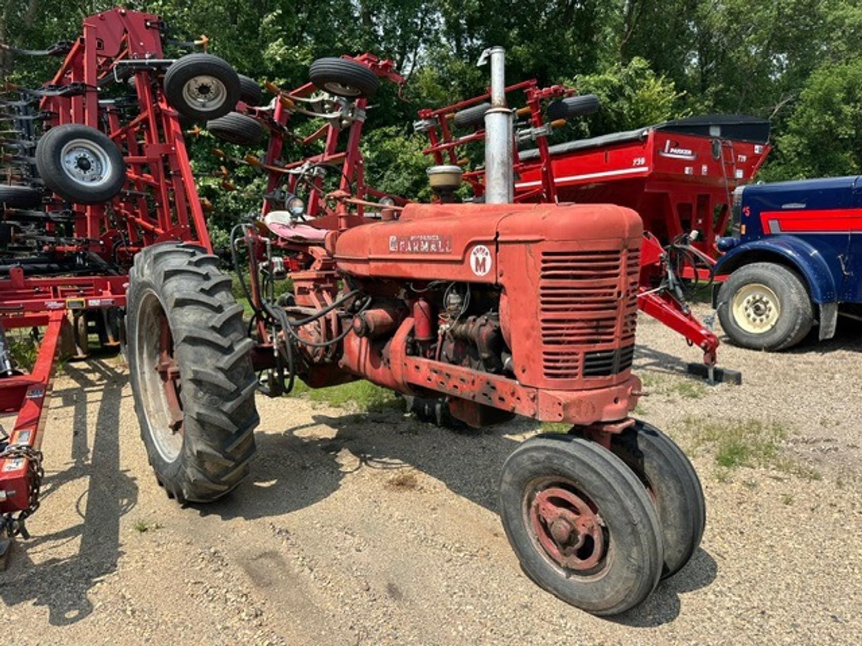 Farmall Super M Equipment Image0