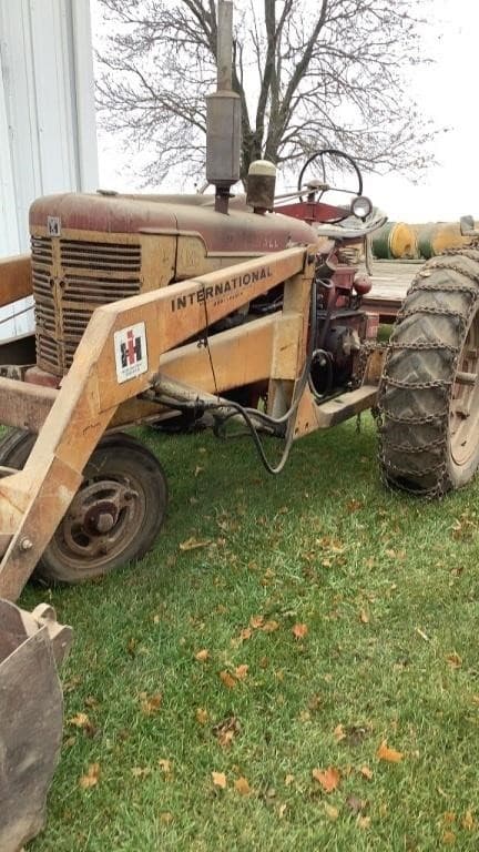 Image of Farmall Super M equipment image 4