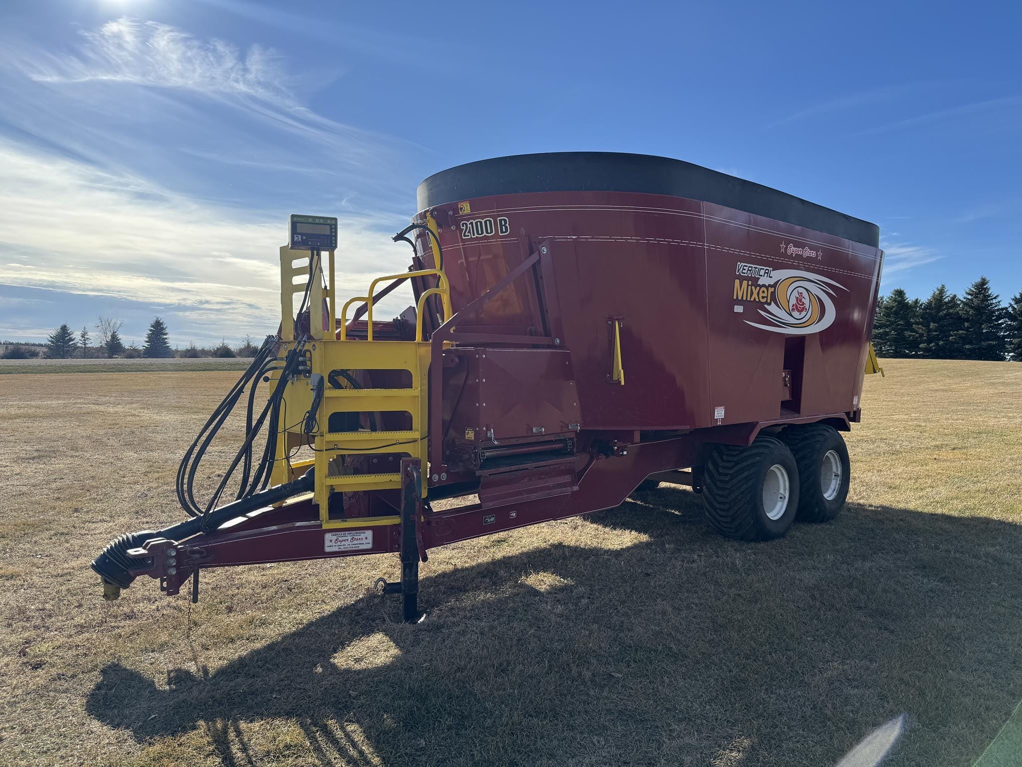 Super Stars MV 2100B Equipment Image0