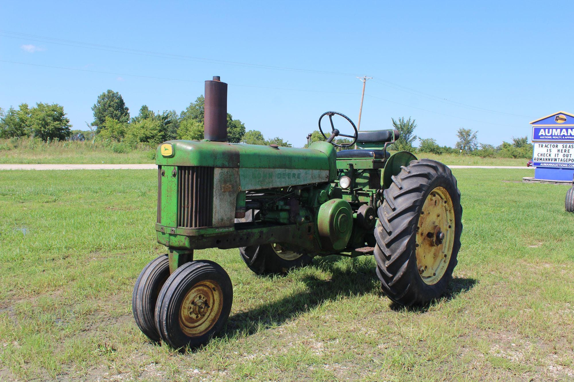Main image John Deere 530