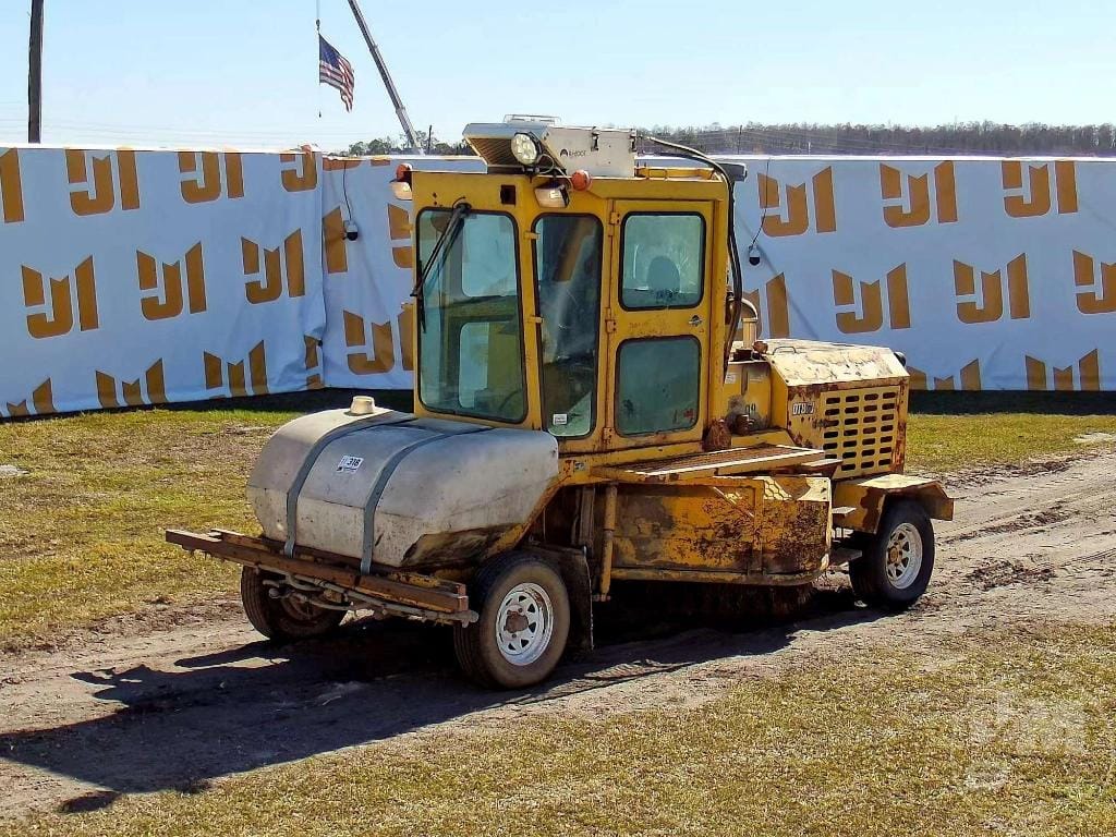 Superior DT80J Equipment Image0