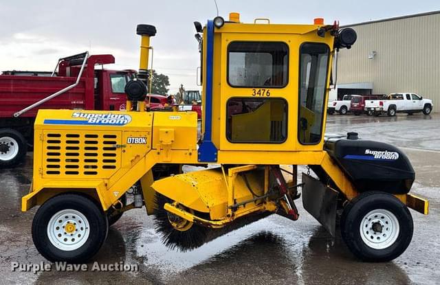Image of Superior Broom DT80K equipment image 3