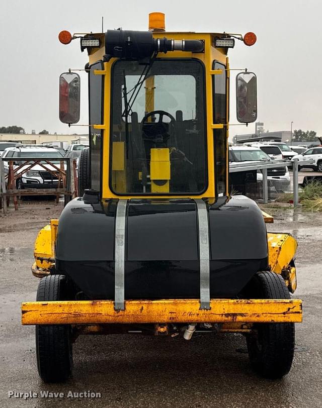 Image of Superior Broom DT80K equipment image 1