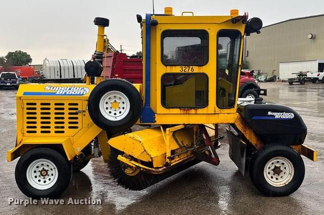 Image of Superior Broom DT80K equipment image 3