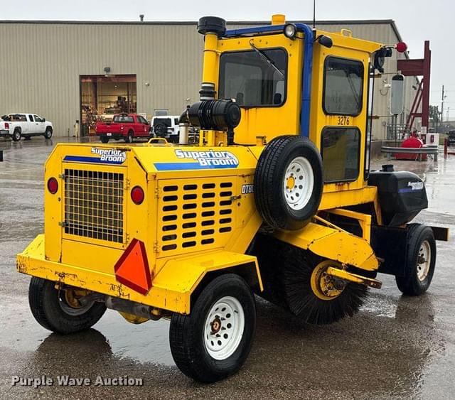 Image of Superior Broom DT80K equipment image 4