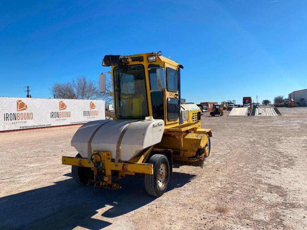 Main image Superior Broom DT80K