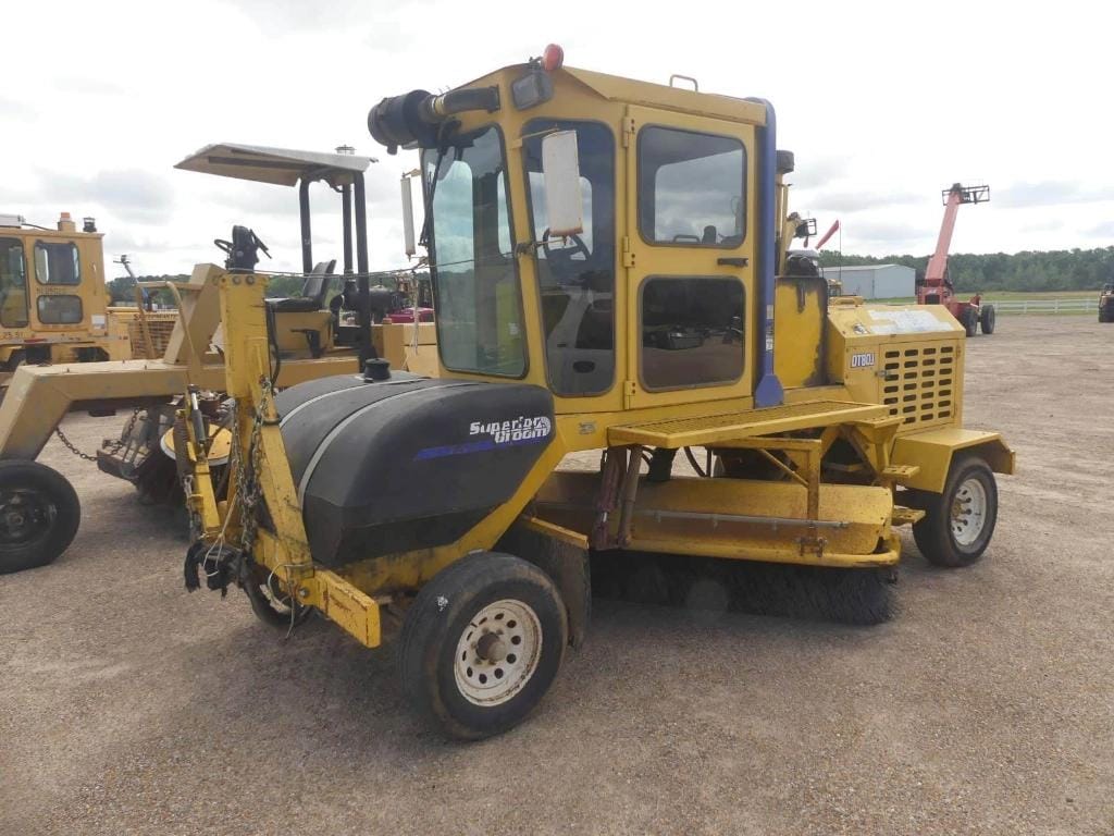 Superior DT80J Equipment Image0