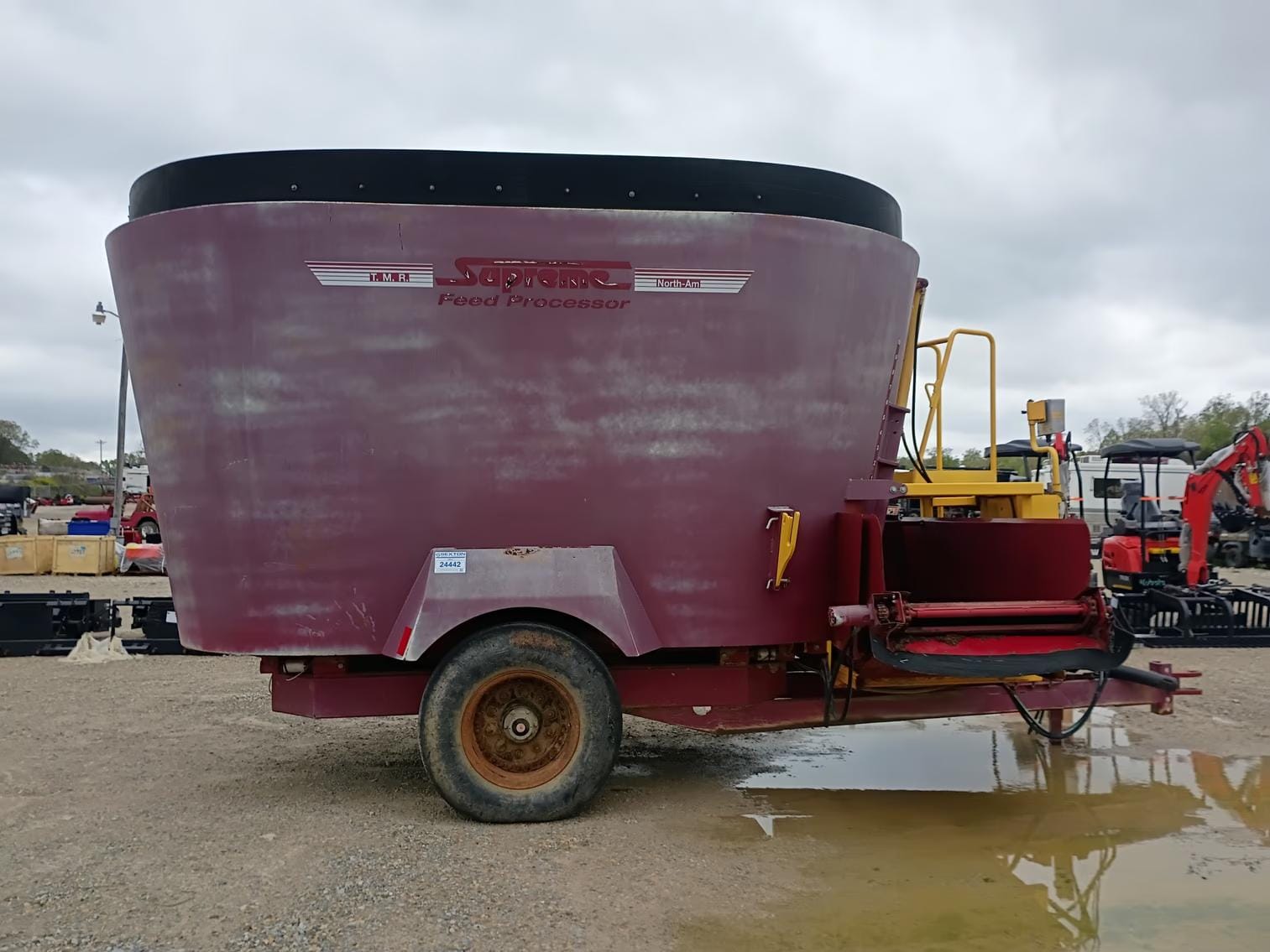 Supreme 700T Equipment Image0