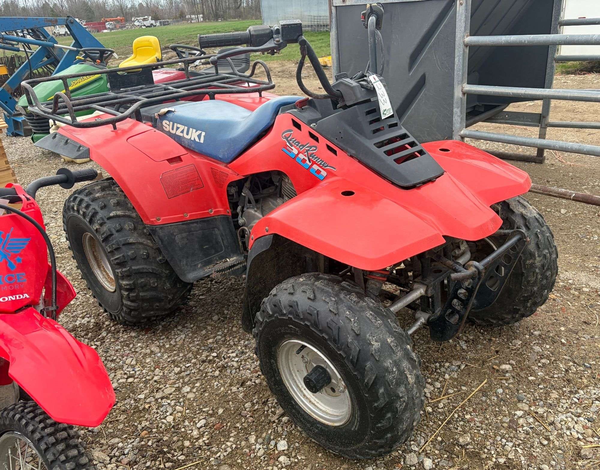Suzuki Quad Runner 300 Equipment Image0
