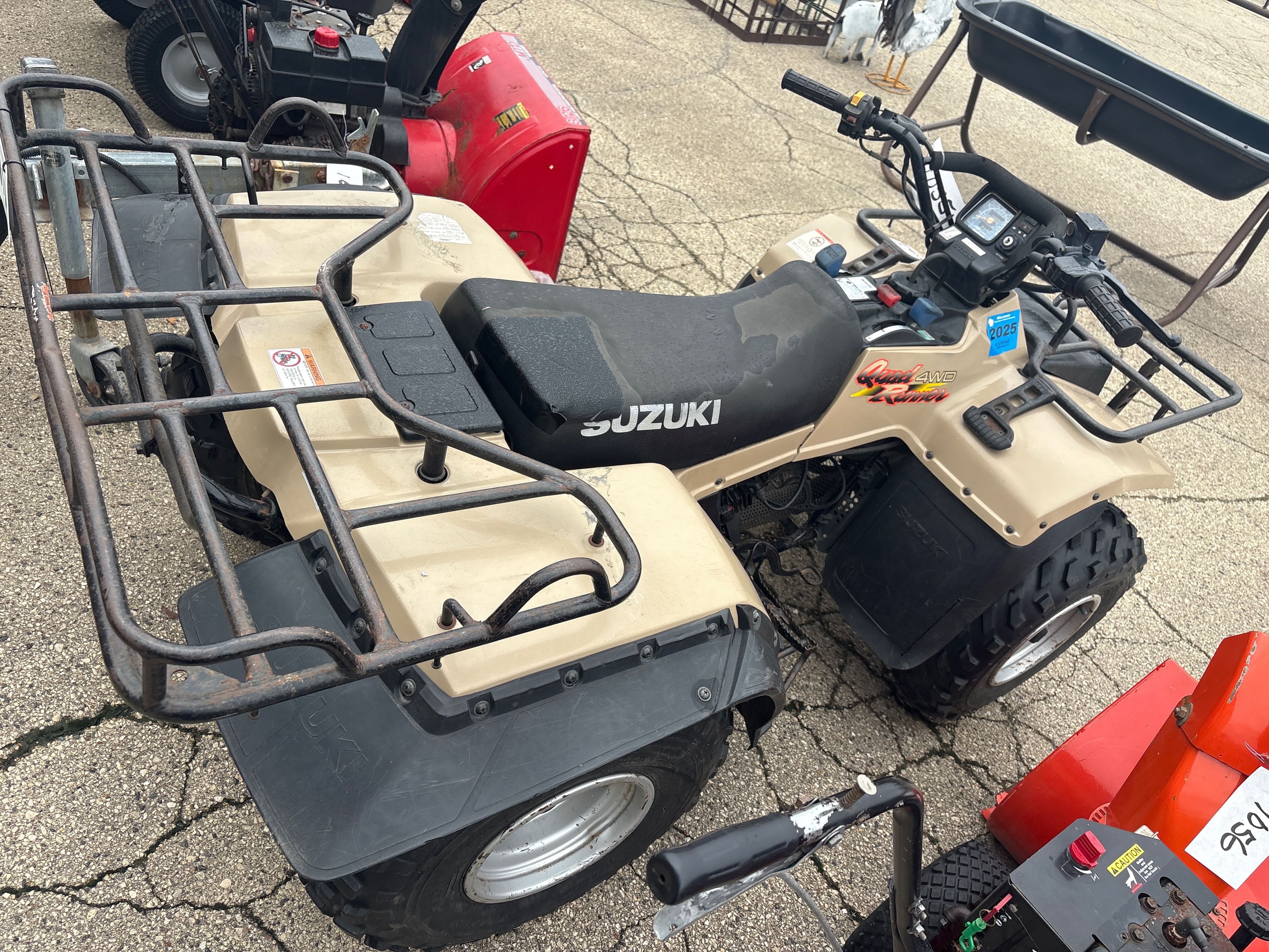 Suzuki Quad Runner Equipment Image0