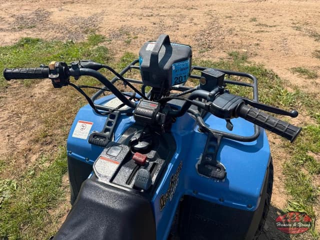 Image of Suzuki Quad Runner 250 equipment image 4