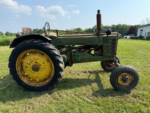 Image of John Deere B equipment image 3