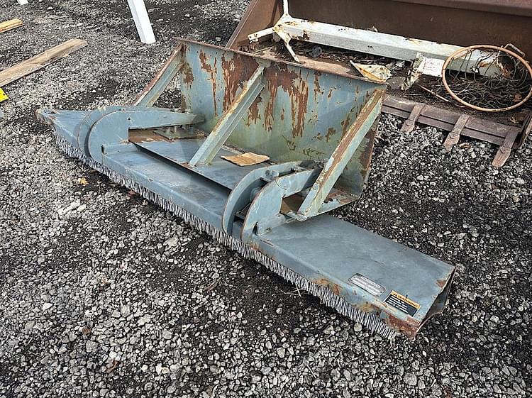 Sweepster PB84 Equipment Image0