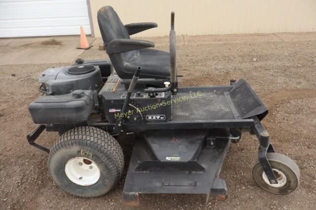 Image of Swisher Z-Max equipment image 4