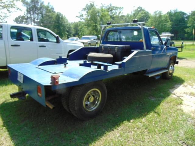 Image of Chevrolet 3500 equipment image 1