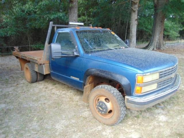 Image of Chevrolet C30 equipment image 1