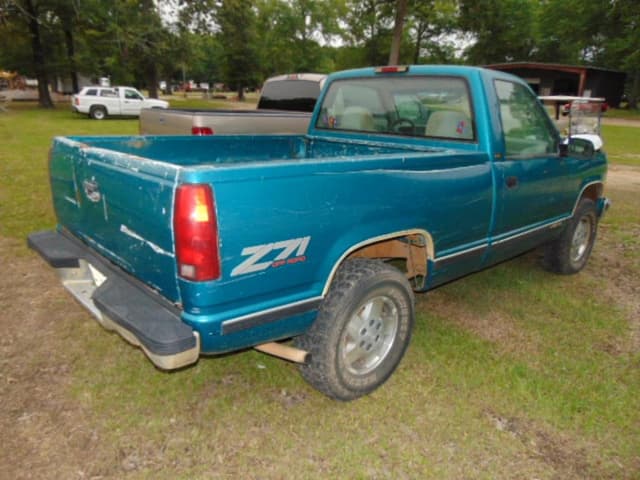 Image of Chevrolet 1500 equipment image 1