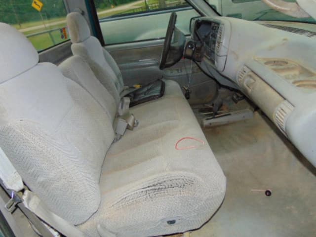 Image of Chevrolet 1500 equipment image 3
