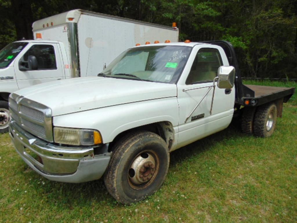 Image of Dodge Ram 3500 Primary image