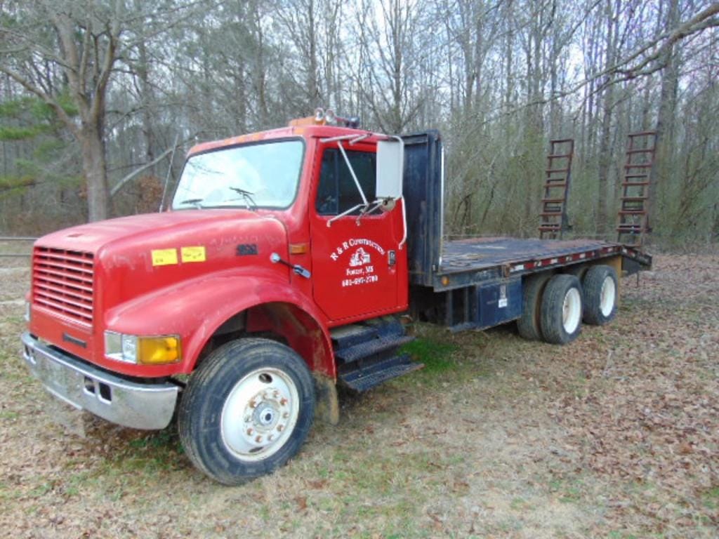 International 4000 Equipment Image0