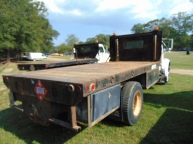 Image of International 4900 equipment image 2