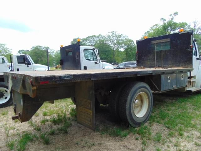 Image of Freightliner Business Class M2 equipment image 3