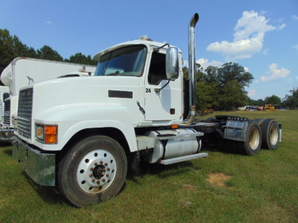 Image of Mack CH613 Primary image