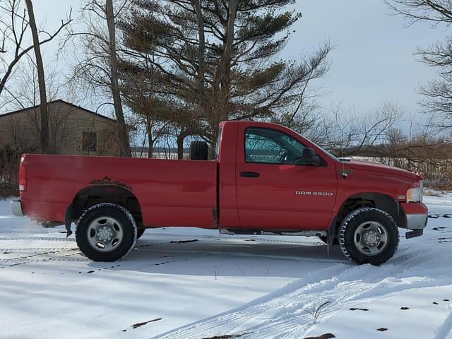 Image of Dodge Ram 2500 equipment image 4