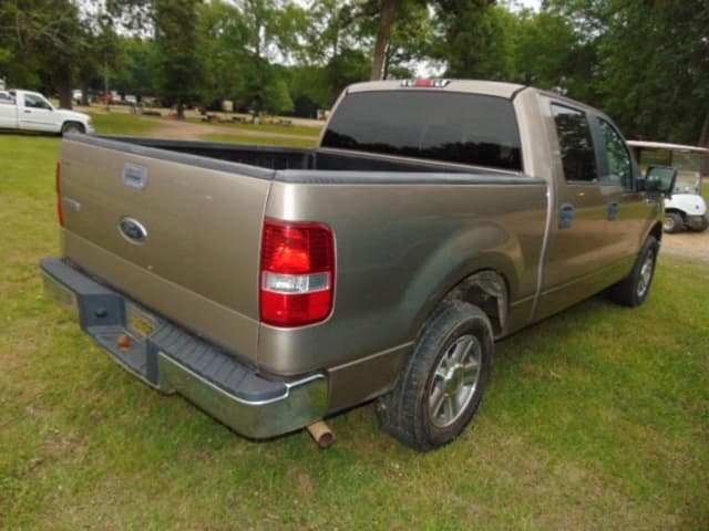 Image of Ford F-150 equipment image 3