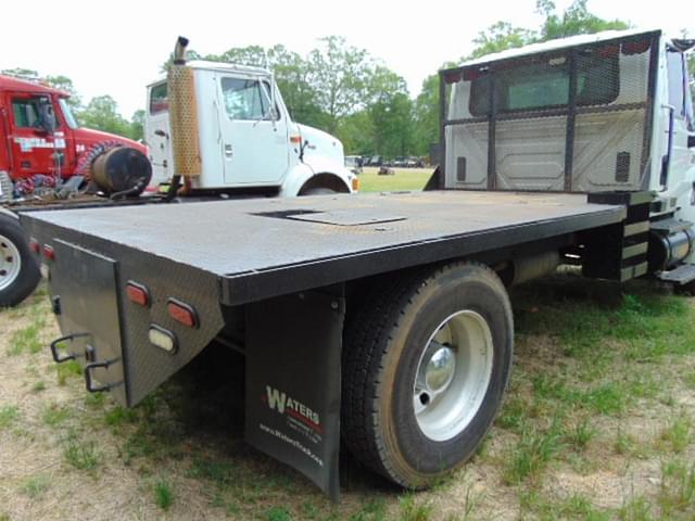 Image of International 4300 equipment image 3