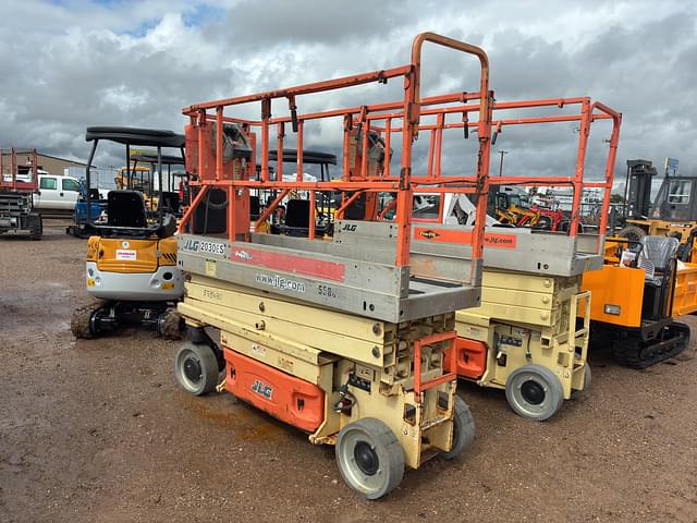 Image of JLG 2030ES equipment image 3
