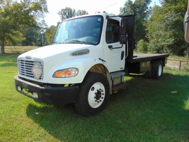 Image of Freightliner M2 equipment image 1