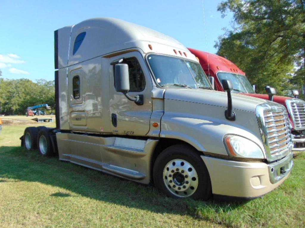 Image of Freightliner Cascadia Primary image