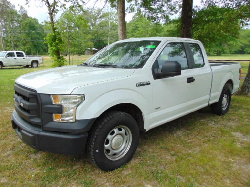 Image of Ford F-150 Primary image