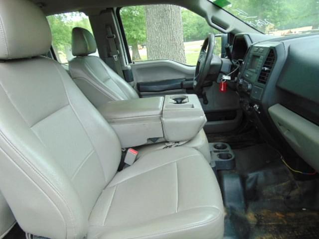 Image of Ford F-150 equipment image 4