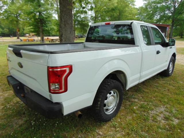 Image of Ford F-150 equipment image 1