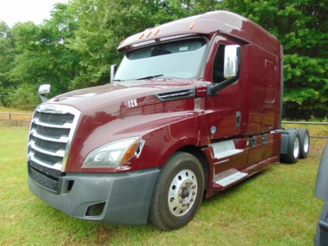 Image of Freightliner Cascadia equipment image 1